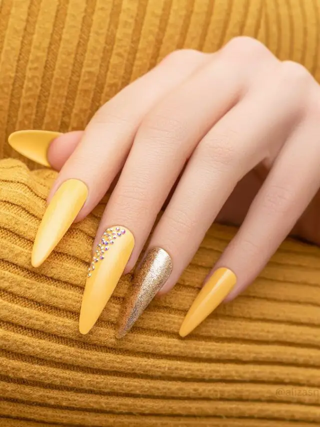 how long should you keep acrylic nails on