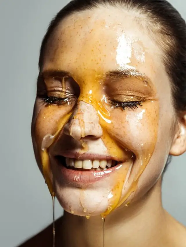 How To Apply Honey To Your Face