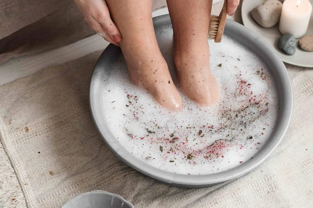 how to soften my feet home remedies baking soda