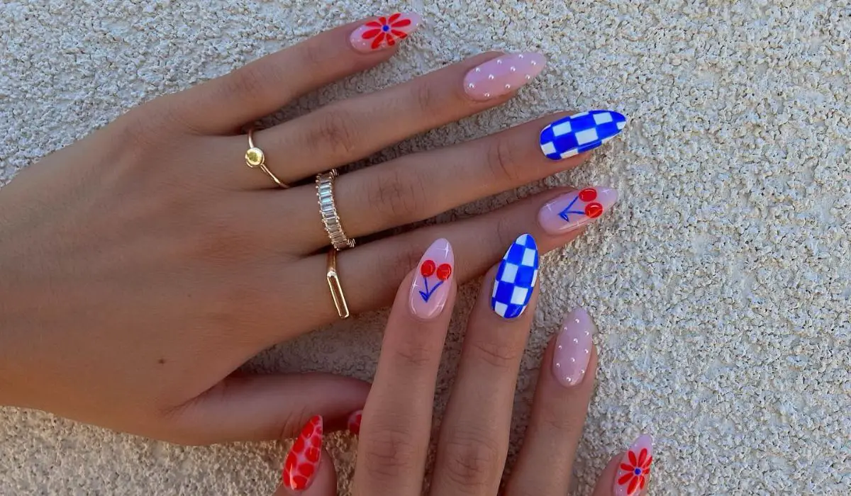 Elegant Summer Nails