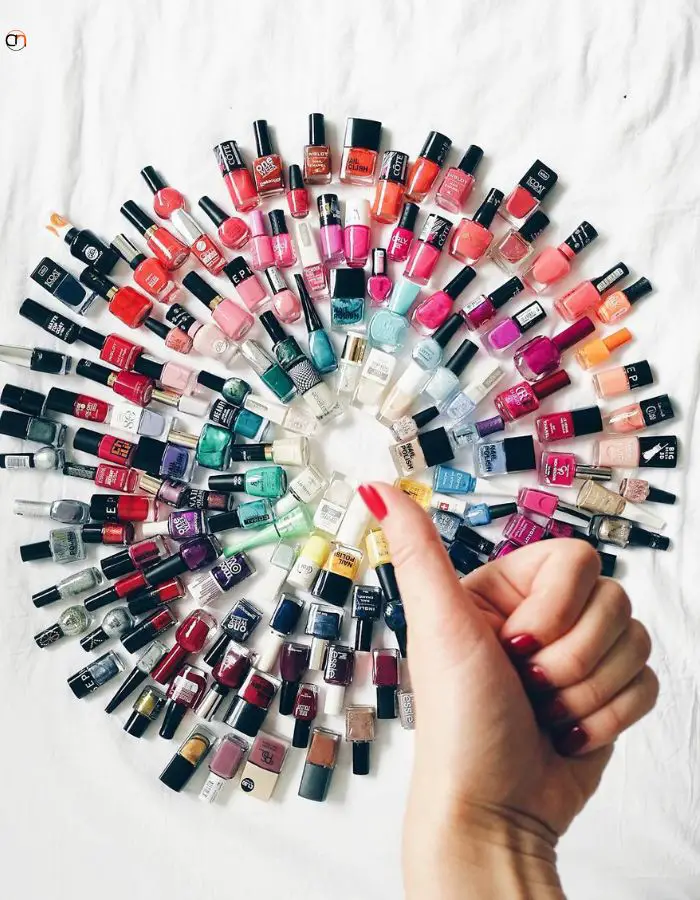 Nail polish color