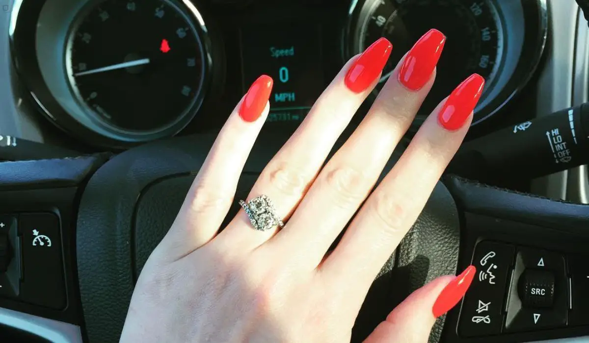 What Is The Most Attractive Nail Polish Color