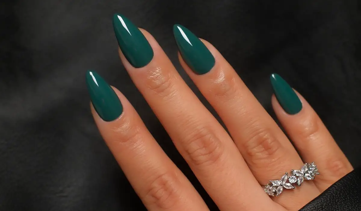 Green Nails