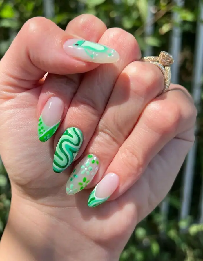 Green froggy vibez