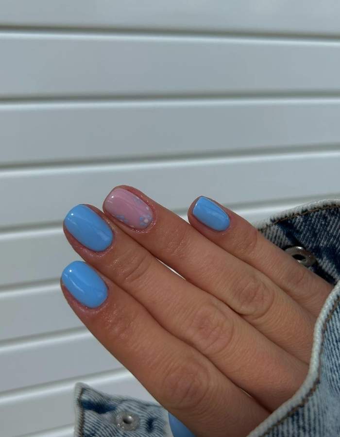Amazing Blue nails
