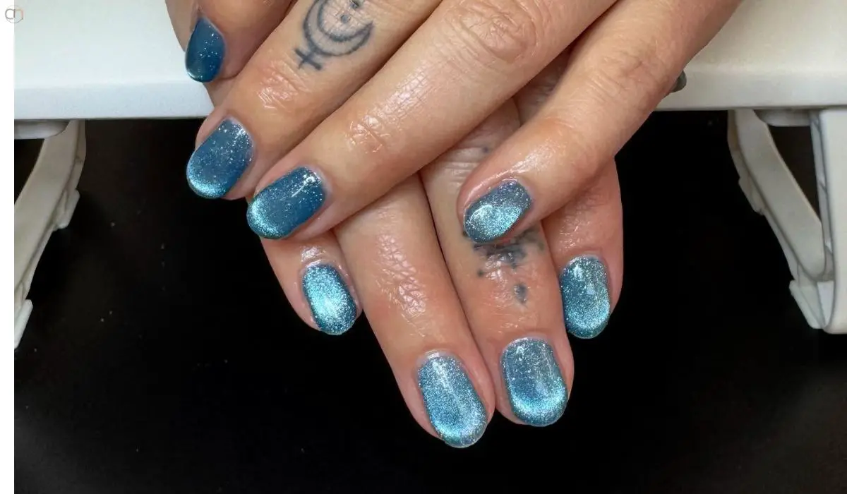 Light Blue Cat Eye Nails