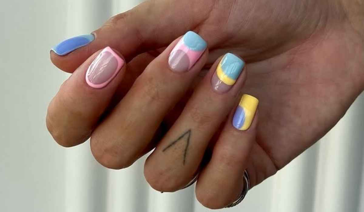 Pastel Nails