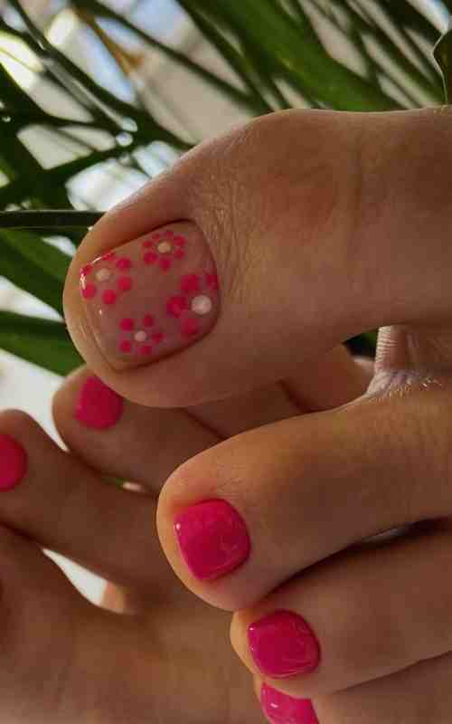 Flower Toe Nails