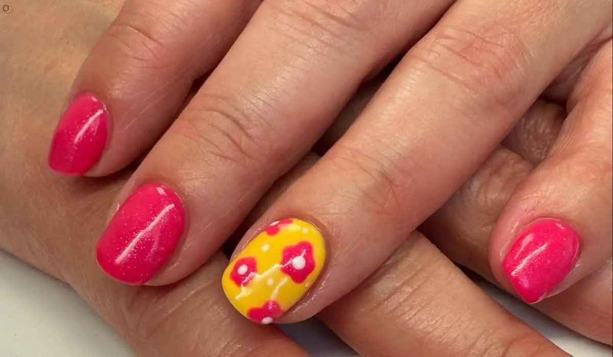 Summer Manicure