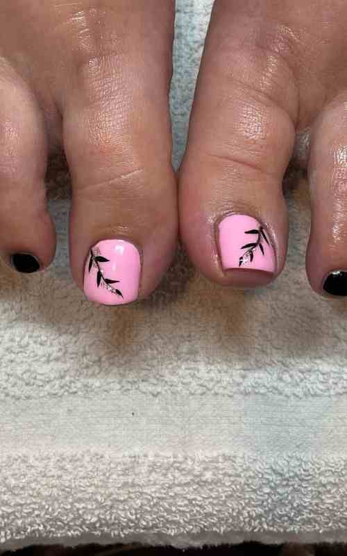 black toe nails