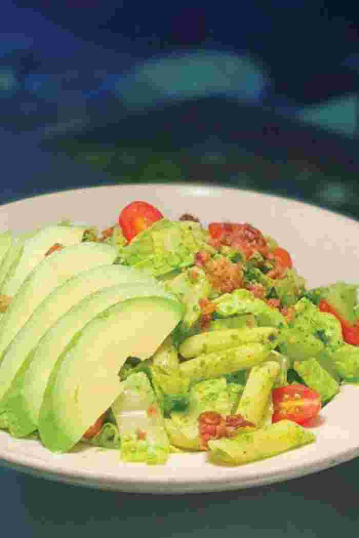 Avocado BLT Pasta Salad