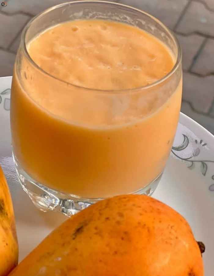 Classic Mango Smoothie