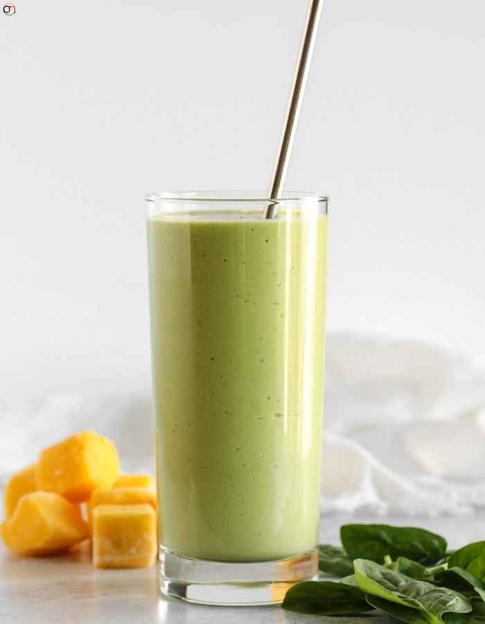 Mango Spinach Green Smoothie