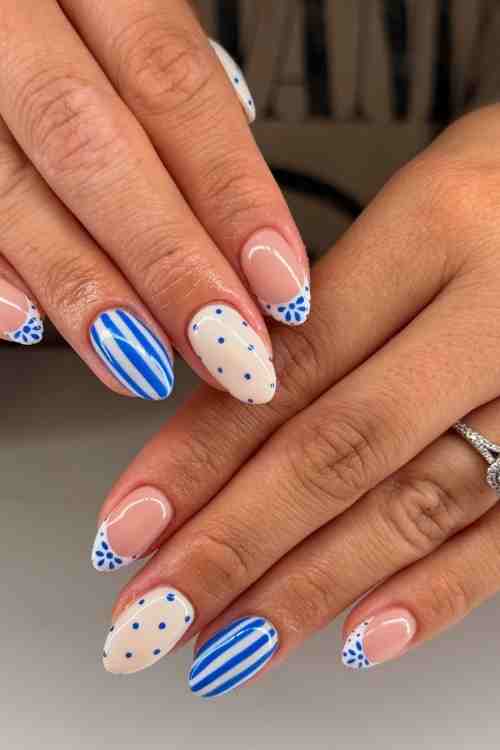 Summer stripe nails 
